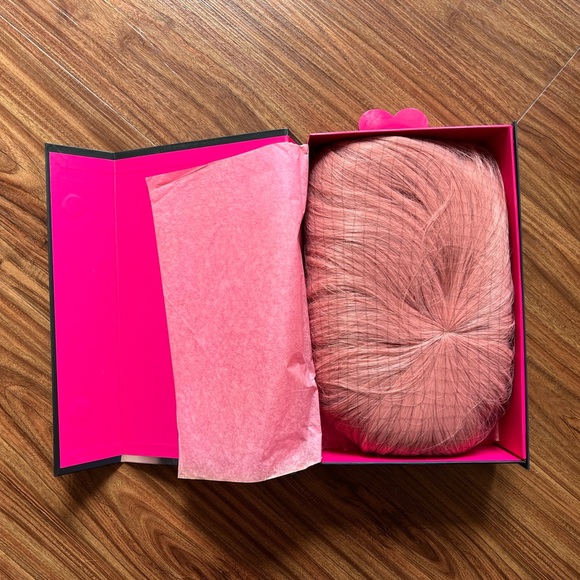 *UNAVAILABLE* Pink bob wig Mia - Picture 2 of 6